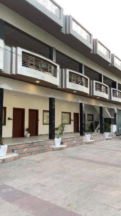 The Kedar Resort Mathura Exterior foto