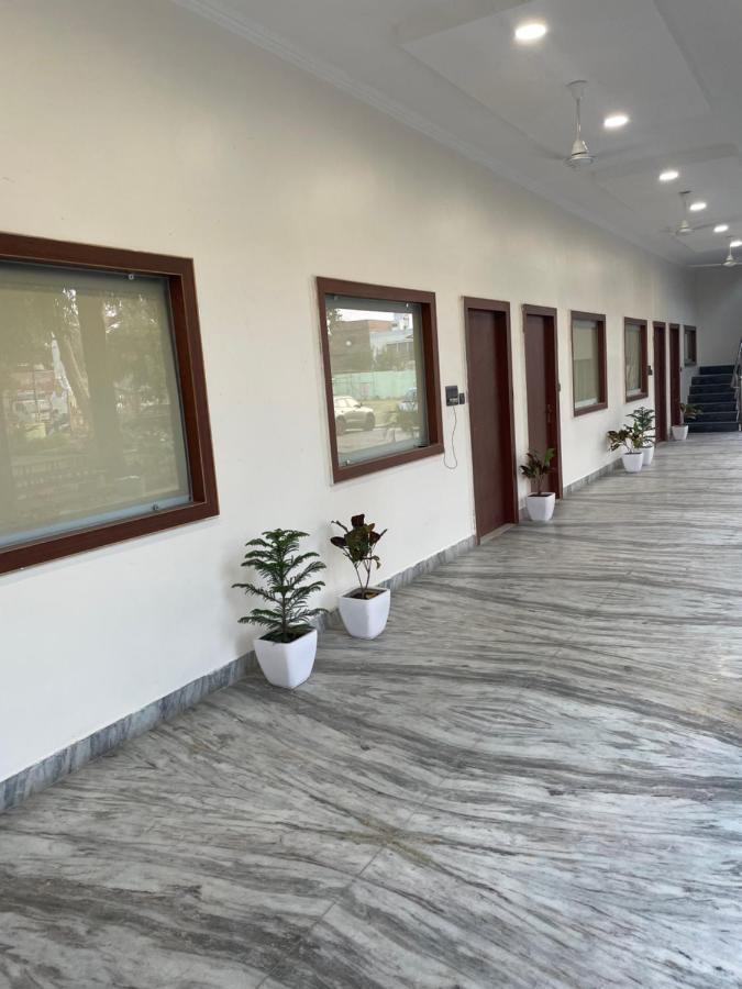 The Kedar Resort Mathura Exterior foto