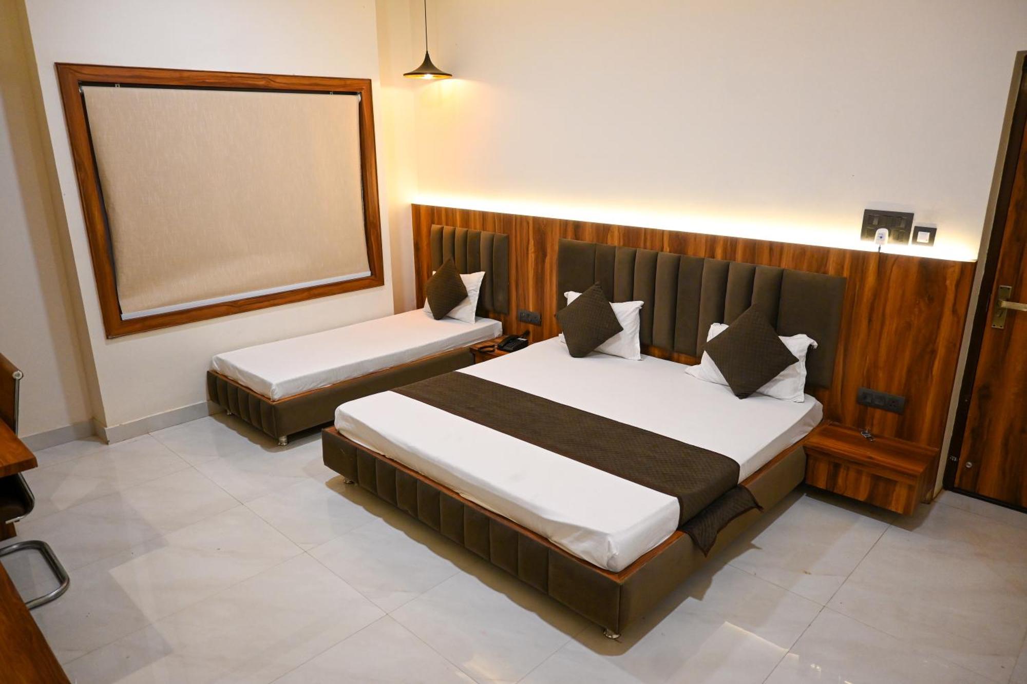 The Kedar Resort Mathura Exterior foto