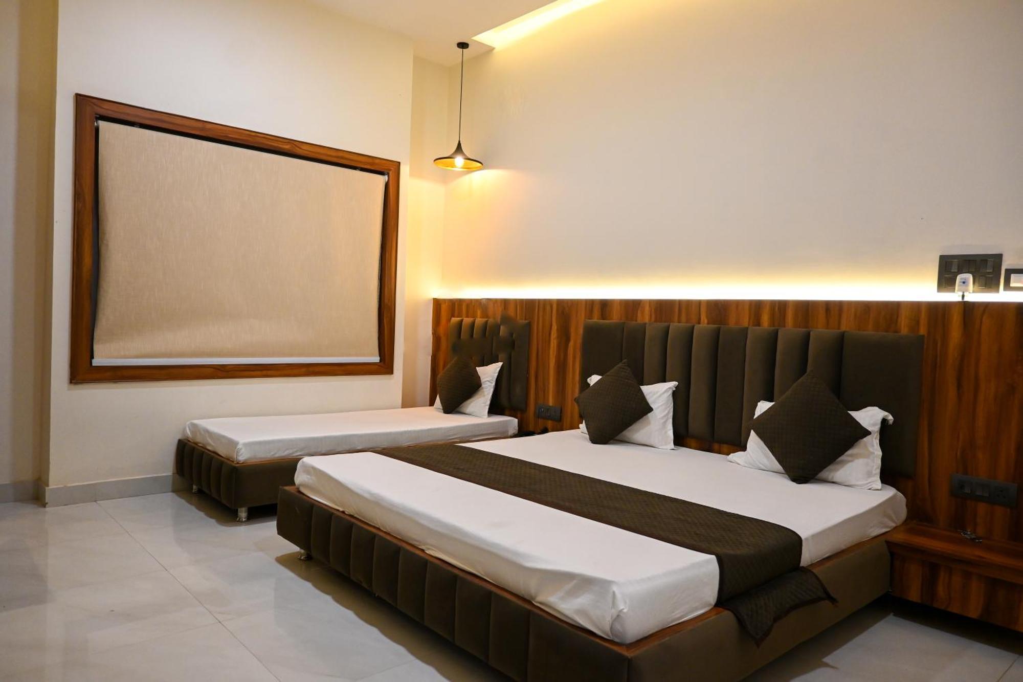The Kedar Resort Mathura Exterior foto