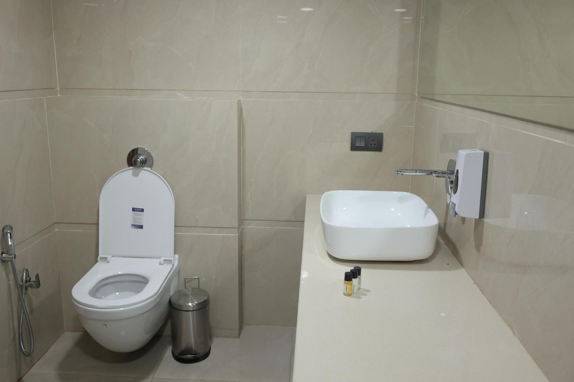 The Kedar Resort Mathura Exterior foto