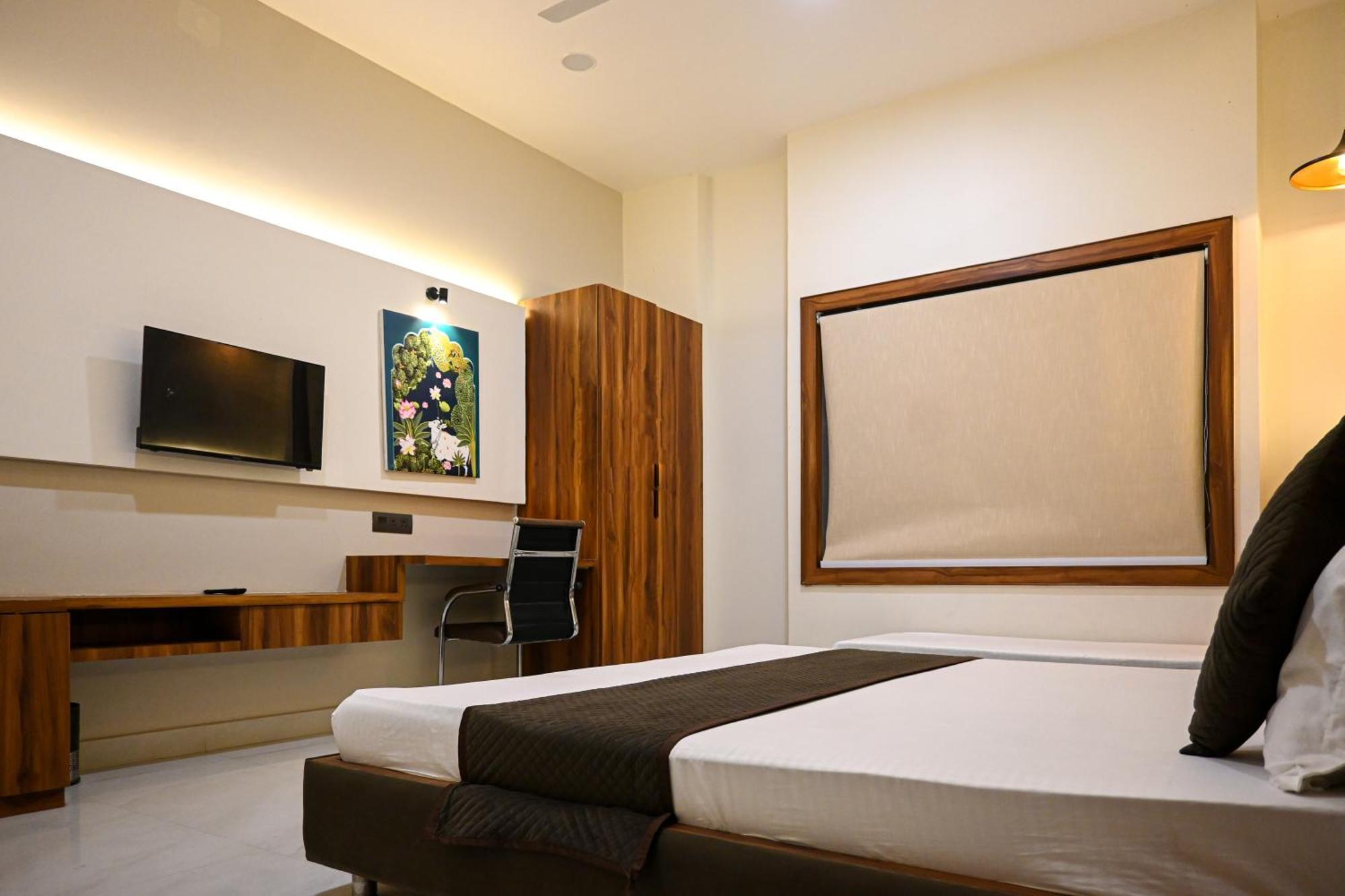 The Kedar Resort Mathura Exterior foto