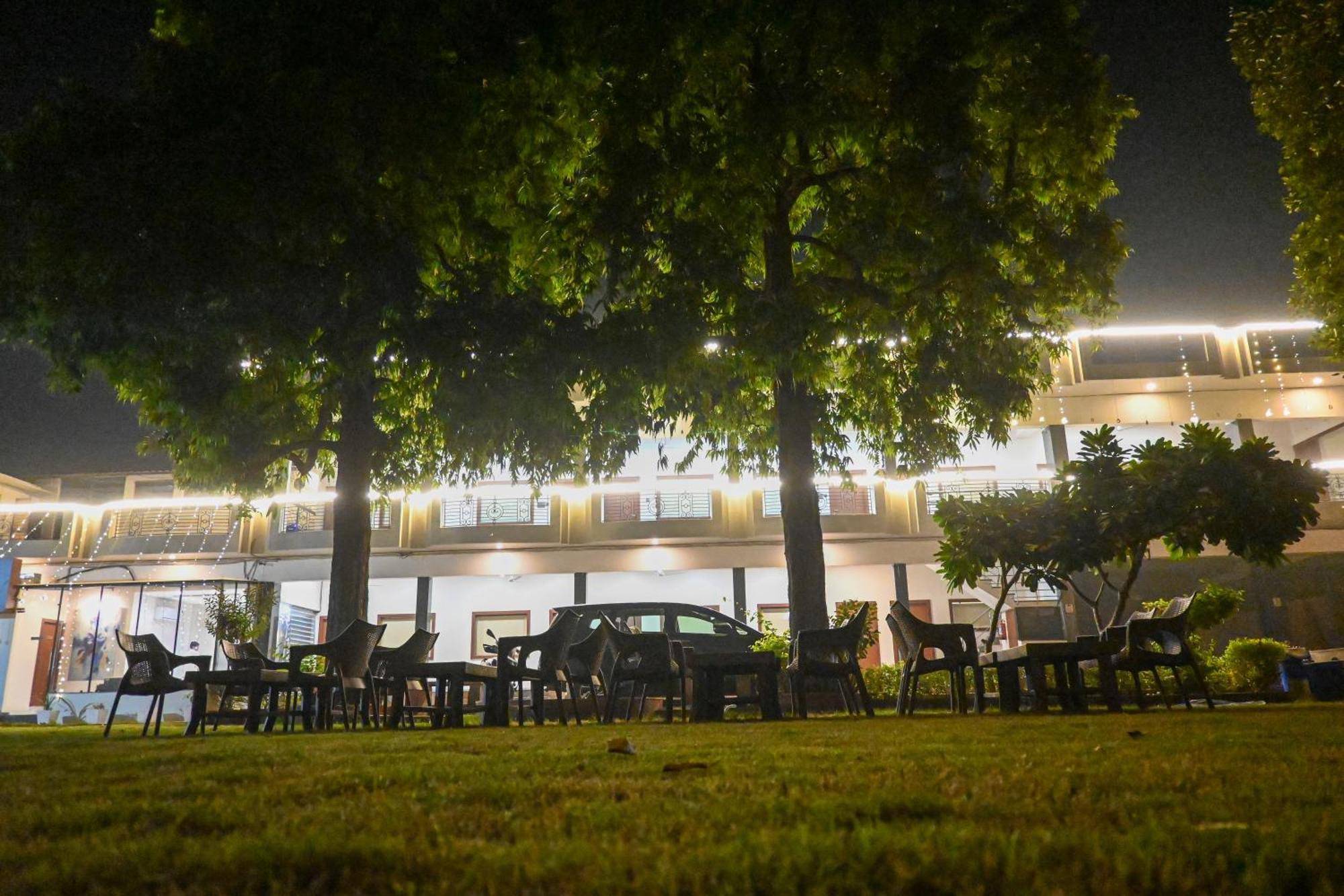 The Kedar Resort Mathura Exterior foto